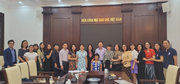 Trung tâm Giáo dục Đặc biệt Quốc tiếp và làm việc với Đoàn công tác của Ủy ban Quốc gia về Người khuyết tật Việt Nam